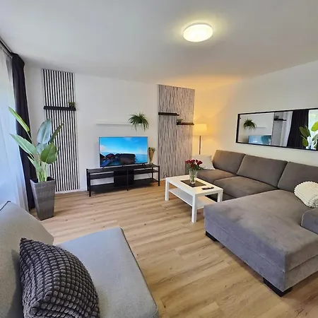 Gemuetliche 2-zimmer-wohnung Im Herzen Von Appartement